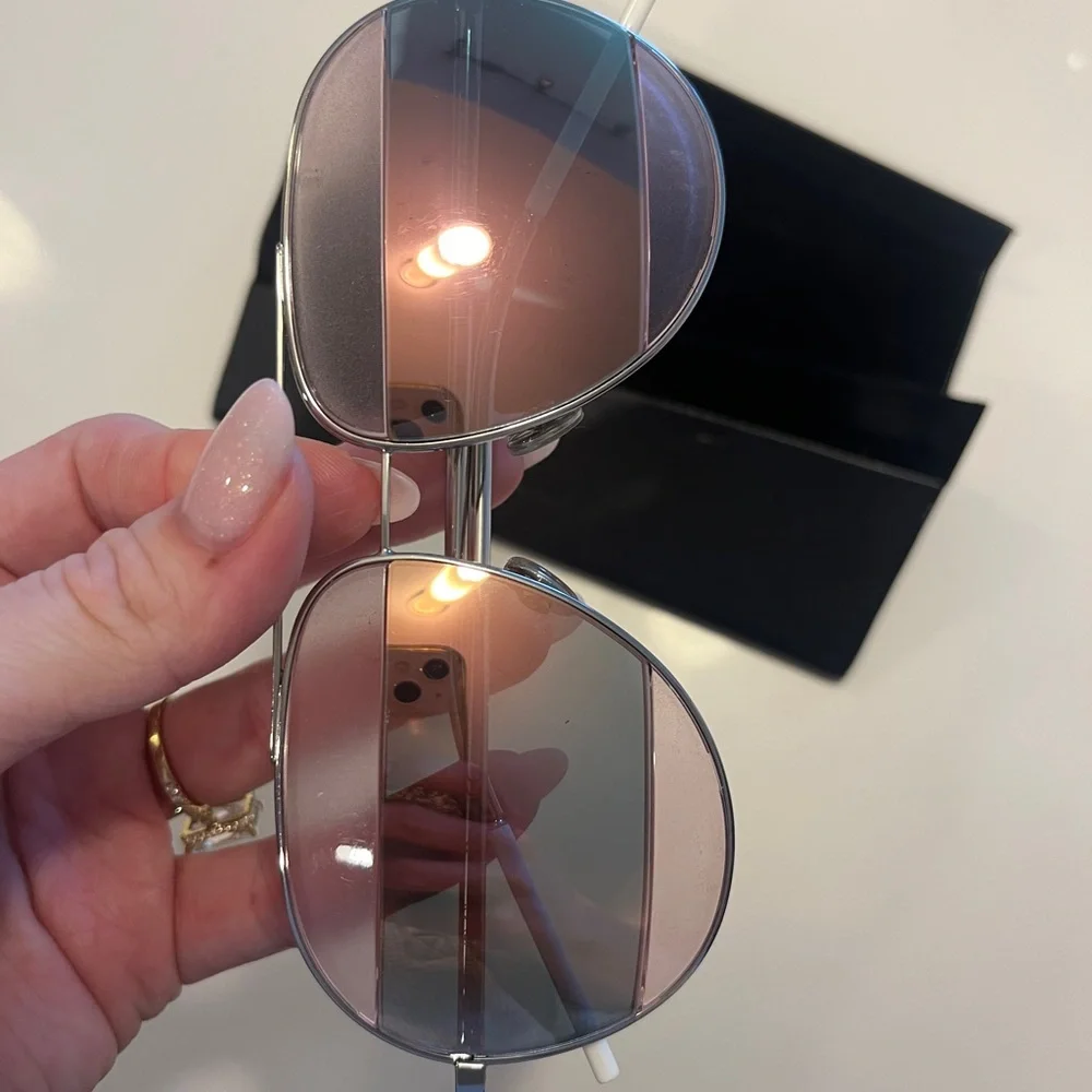 DIOR - Sunglass Pink - Picture 3 of 5